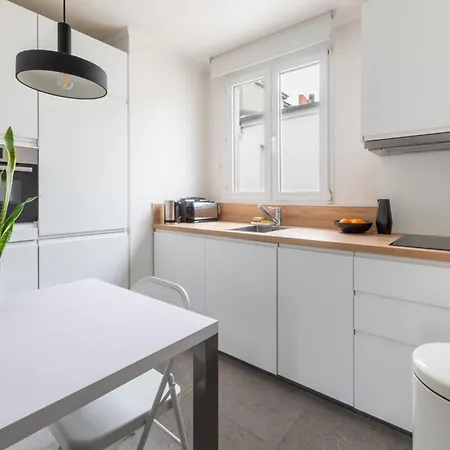 Enchanting 1bd Apartmenteiffel Tower River Banks París