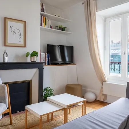 Enchanting 1bd Apartmenteiffel Tower River Banks * París