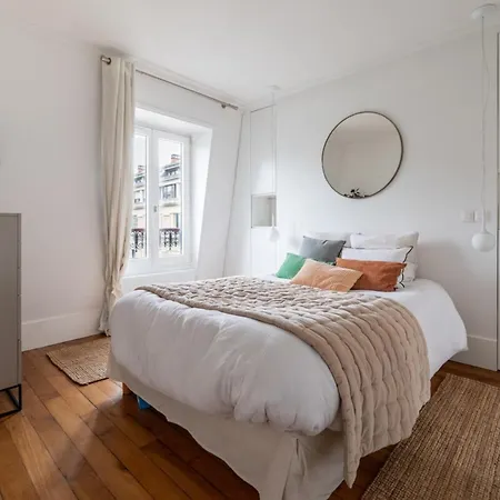 Enchanting 1bd Apartmenteiffel Tower River Banks París